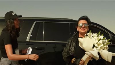 «حلقة مدهننة».. تنمر وسخرية من رامز جلال على فريدة سيف النصر ضحية «رامز موفي ستار»