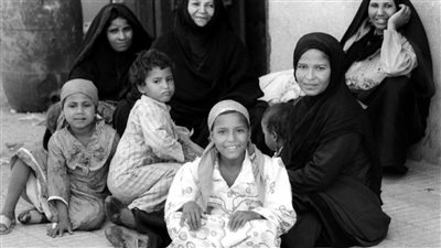 «نادية سعيد» قصة كفاح امرأة أُمية ربت أبناءها الخمسة بعد وفاة زوجها وماتت صائمة