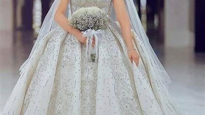 الملائكية تكسب.. تصاميم فساتين الزفاف لعروس 2022| صور