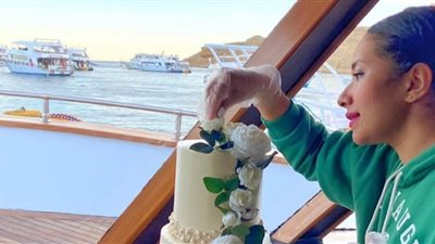 من علم الاجتماع لـ كيكة السكر.. «هدير» تخصص تورتة عيد الميلاد وحفلات التخرج والفلانتين