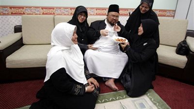 أرقام صادمة عن تعدد الزوجات.. بوركينا فاسو الأولى بـ 36% ودول عربية 1%