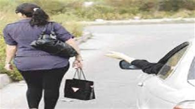 «تحسس أجزاء بجسدها» تفاصيل تحرش شاب بدكتورة جامعية داخل ميكروباص بأكتوبر