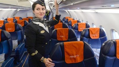 «الجناح الثالث للطائرة».. العالم يحتفل باليوم الدولي للمضيفات 