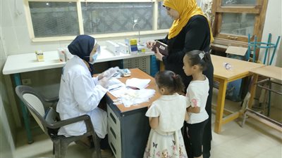 بالتعاون مع 