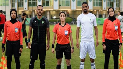 طاقم تحكيم سيدات يدير ختام دوري الدرجة الثانية رجال بمجموعة بحري