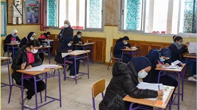 لطالبات الثانوية العامة..تعرفى على  طريقة أداء امتحانات نهاية العام بنظام البابل شيت|فيديو