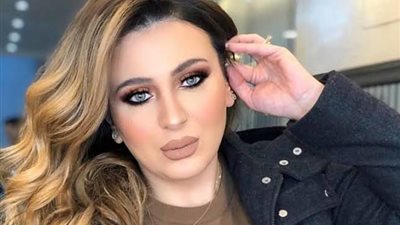 «منعت زوجها من دخول الإسلام».. المطربة فرح يوسف تُشعل الجدل بعد تصريحاتها