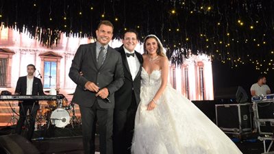 بالصور.. عمرو دياب ومحمد رمضان وساويرس ووزراء وإعلاميون وبرلمانيون بحفل زفاف 