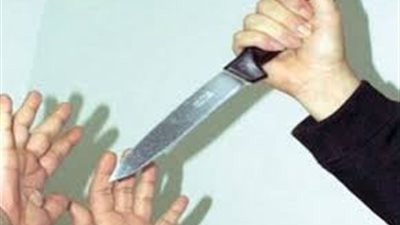 طعن طليقته داخل محل ملابس بحلوان وقال: استفزتني ورفضت العوده لعصمتي