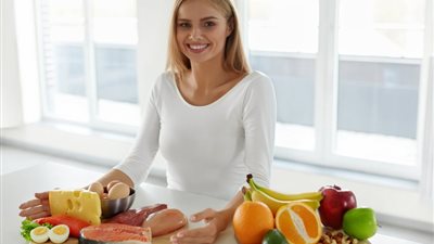 أطعمة سحرية لزيادة الخصوبة.. «بذور عباد الشمس والحمضيات»