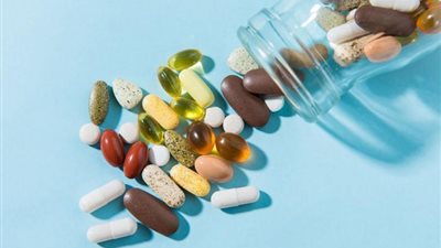 احذروا تناول الفيتامينات دون الحاجة.. تؤثر على القلب والكبد