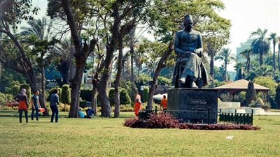 توافد الزوار على حديقة الحرية بالزمالك احتفالًا بعيد الأضحى| فيديو