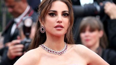 الأبيض والأسود.. «درة» تتألق بإطلالة جذابة في جلسة تصوير.. صور