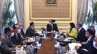 114 ألف وحدة سكنية بالمحافظات.. مدبولي يتابع مشروعات «صندوق التنمية الحضرية»