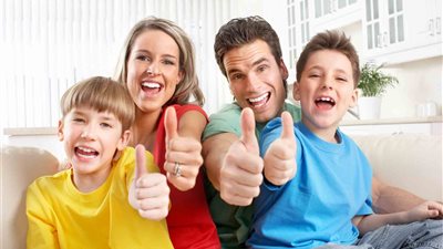 كيف يمكن حماية الطفل من العنف الأسري؟ استشاري نفسي يجيب