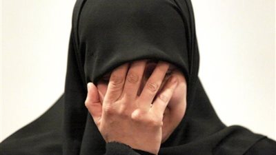 أم تبكي دما بعد ارتكاب هذه الجريمة البشعة 