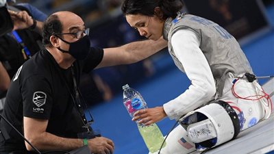 مدرب منتخب أمريكا للسلاح سيدات يشيد باستضافة مصر لبطولة العالم