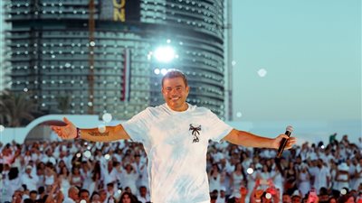 إبراهيم عيسي عن الهضبة: 