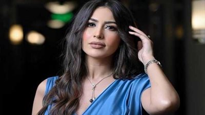 المطربة المغربية جنات تكشف سر ابتعادها عن الفن لمدة عامين