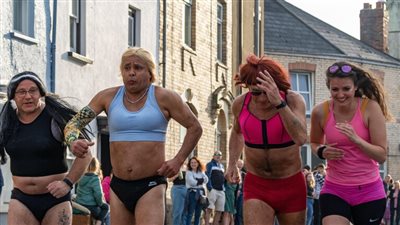 ترامب يدعو إلى حظر المتحولين جنسيًا في البطولات النسائية