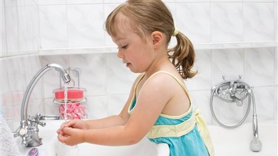 كل ما تريد معرفته عن الوسواس القهري لدى الأطفال وأعراضه