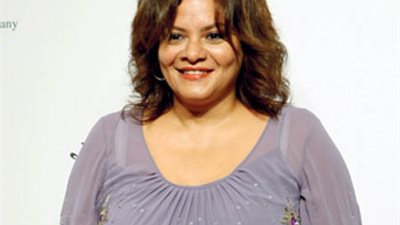 جائزة «فاتن حمامة للتميز» تنتظر كاملة أبو ذكري في مهرجان القاهرة