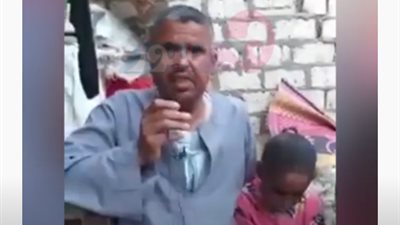 استغاثة أب: التنمر يجعل دموع بناتي على وسادة الأحزان.. فيديو 