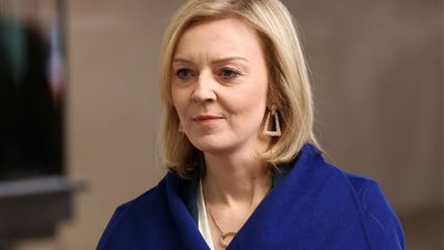 ليز تراس تسعى لأهم منصب بجدل الـ 10 مليارات يورو