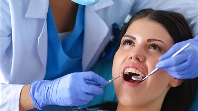 هل علاج الأسنان في فترة الحمل آمنة؟.. أخصائي يُجيب