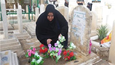 هل تجوز زيارة المقابر والدعاء للأموات في يوم الجمعة؟| الإفتاء تُجيب