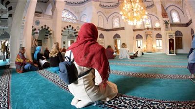 الشرع لم يظلمها!.. المرأة ترث أكثر من الرجل في هذه الحالات