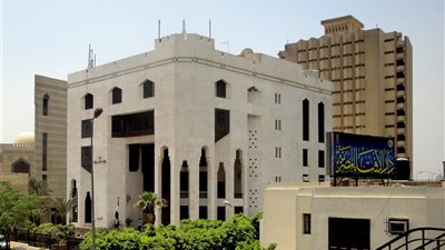 هل صلاة العشاء بعد الساعة 12 تعتبر قضاء؟.. مستشارك الديني يُجيب (فيديو)