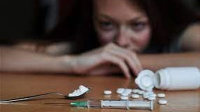 تفاصيل سقوط بائعة السُم الأبيض وصديقها في التبين