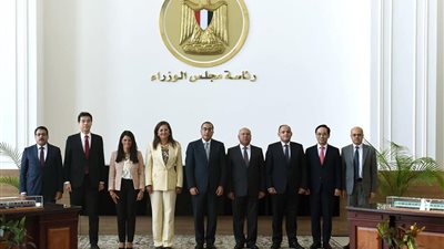 وزيرتا التخطيط والتعاون الدولي تشهدان توقيع عقد تصنيع وتوريد 320 عربة مترو