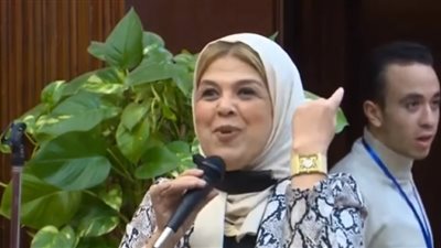 بسبب نصيحتها لخريجات طب الأزهر.. شيرين غالب تواجه هجومًا لاذعًا