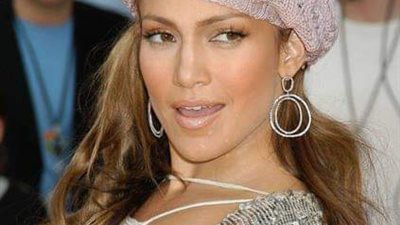 صور| جينيفر لوبيز تتوعد سارق فيديو حفل زفافها على بن أفليك