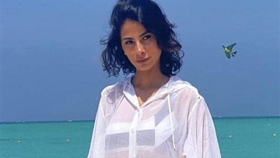 صور| مع المدهشة روبي.. إبراهيم عيسى يروج لمسلسله الجديد