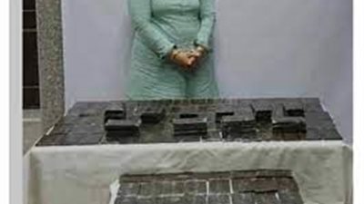 لديها خدمة عملاء.. سقوط تاجرة الحشيش في سوهاج