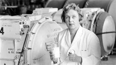 ملكة الشمس.. ماذا تعرفين عن عالمة الفيزياء الحيوية ماريا تيلكس؟ 