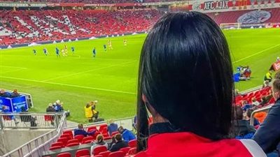 من هي روزلين سيلفا زوجة أنتوني نجم مانشستر يونايتد الجديد؟