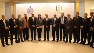 البنك الأهلي المصري: تعاون ثلاثي مشترك لميكنة صرف مستحقات العاملين بتعليم المنيا 
