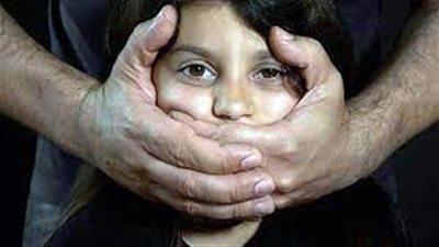 مفاجأة في التحقيقات مع والد الطفلة فرحة ببني سويف.. هل متورط في قتلها؟