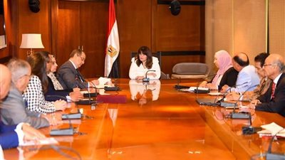 وزيرة الهجرة: ندرس تقديم مزايا جديدة للمصريين المقيمين بالخارج