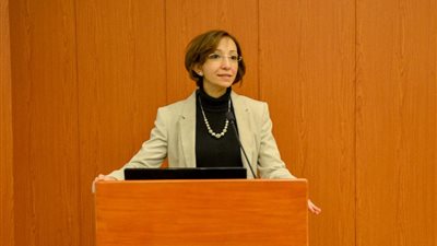 جاكلين عازر.. حكاية طبيبة كافحت وأصبحت نائبًا لمحافظ الإسكندرية