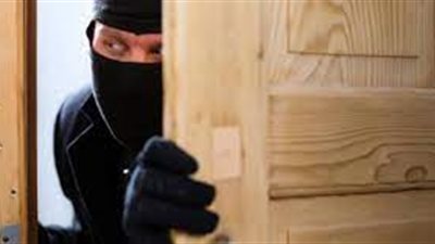 ابن البواب يروي تفاصيل خطته لسرقة شقة «علي بابا»