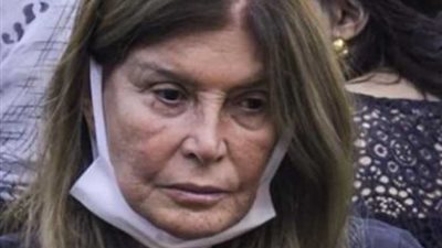 أول رد من ميرفت أمين بعد صورتها المتداولة | فيديو