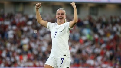 لبؤة إنجلترا تتجه لـ التأليف وكتابة سيرتها الذاتية.. ما القصة؟