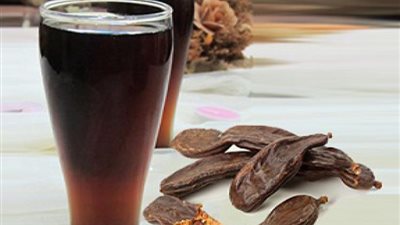 تغلبي على حرارة الصيف بـ عصير الخروب.. إليك طريقة الشيف هالة فهمي