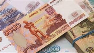 خبير اقتصادي: اعتماد الروبل الروسي في البنك المركزي يخدم السياحة المصرية