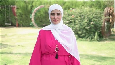 إيمان أبو العلا.. صوت برع في الإنشاد الديني بسبب «رؤية»